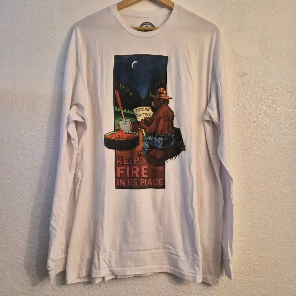 Vintage Smokey The Bear Long Sleeve T-shirt: Prevent Wildfires Statement Piece
